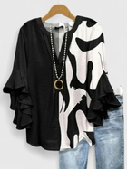 Elena | Blusa de Volantes Floreada con Escote en V 5
