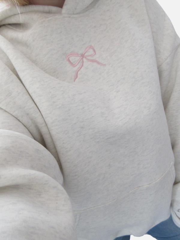 Beatriz | Sudadera con Capucha y Lazo Bordado Mujer
